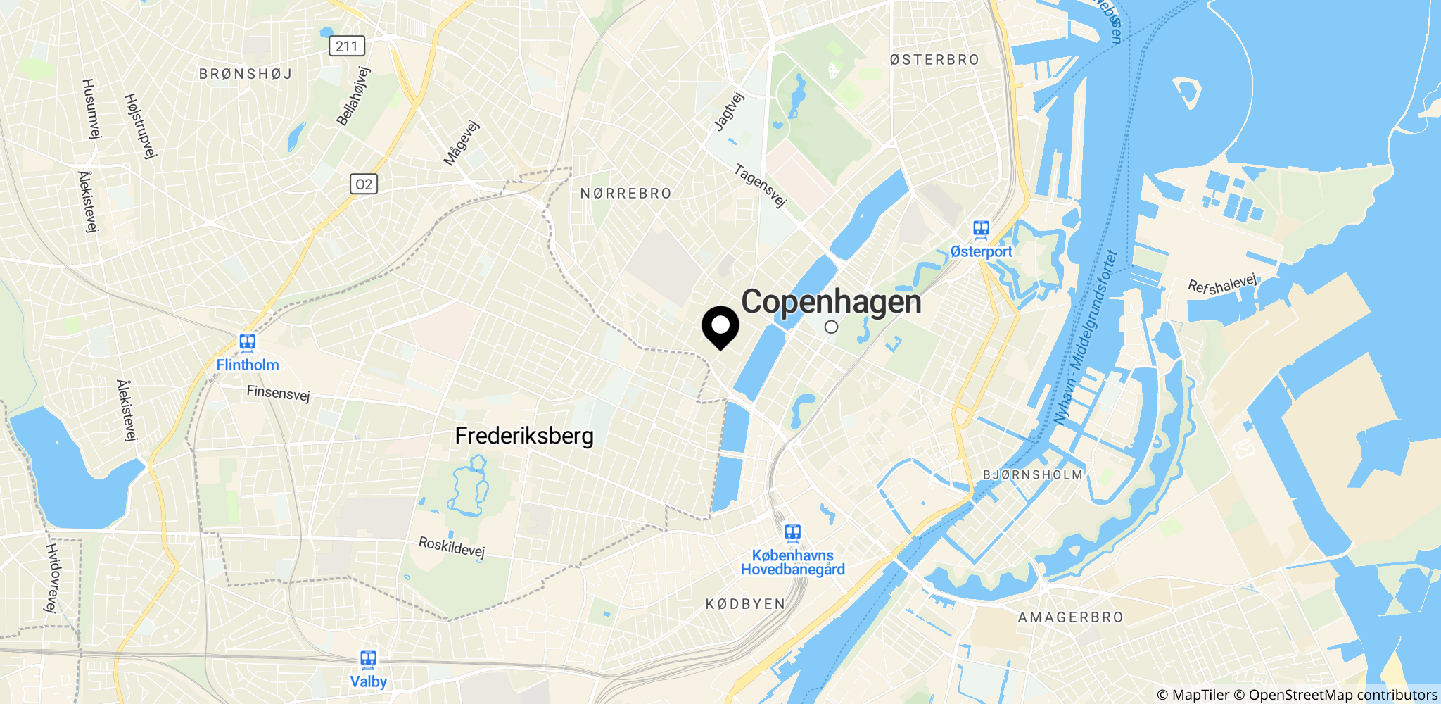Området omkring Blågårdsgade i Nørrebro, København, hvor nattelivets støj og mødet mellem beboere og udgivelser bliver en central del af debatten.