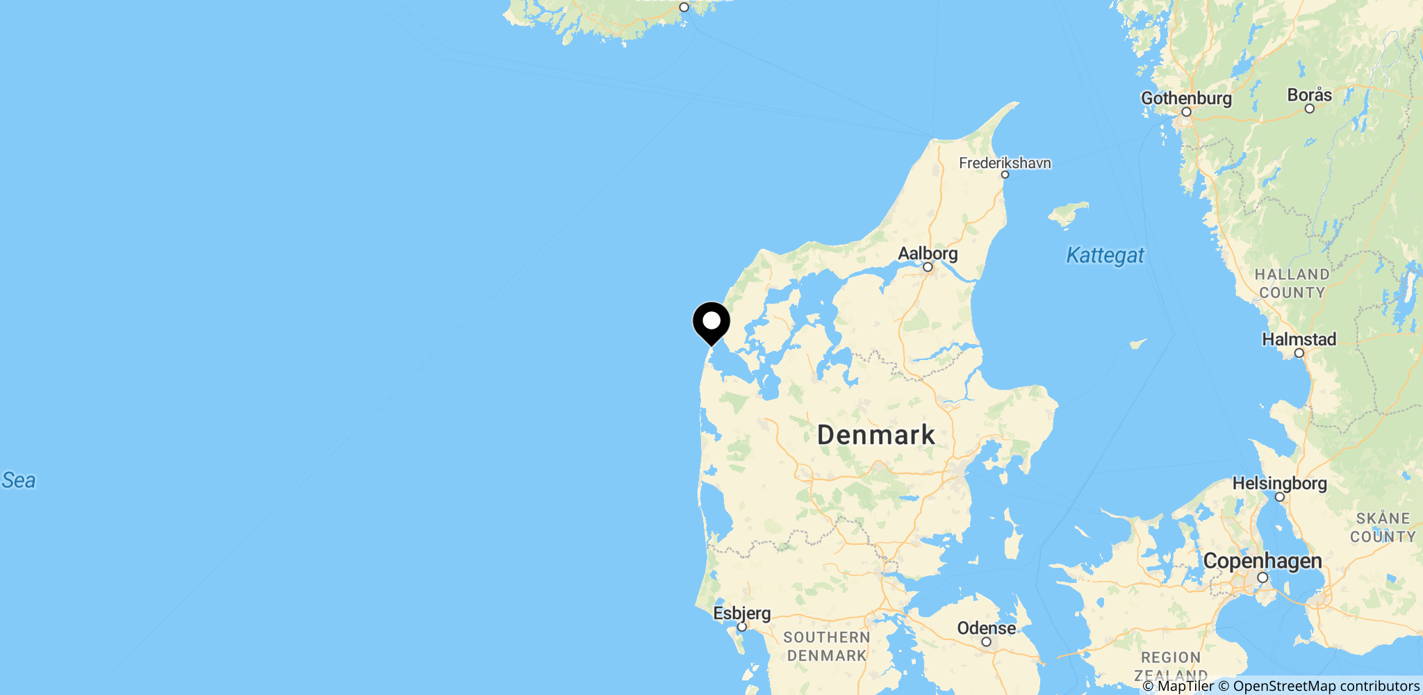 Thyborøn-området ved Vestkysten i Lemvig Kommune, Danmark, hvor politiet affyrede skud under en væbnet indsats.