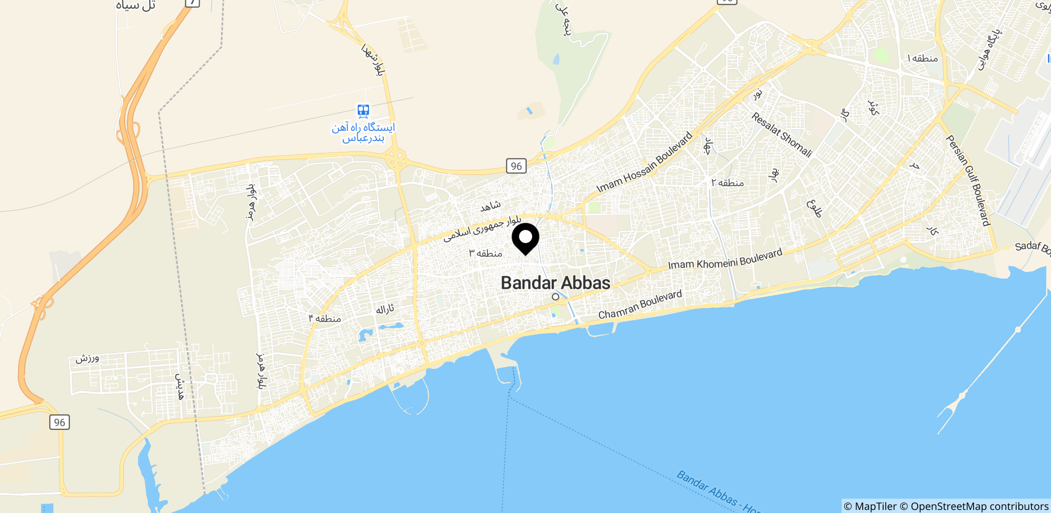 Portbyen Bandar Abbas ved Irans sydlige kyst nær Hormuzstrædet, et centralt knudepunkt i regionen
