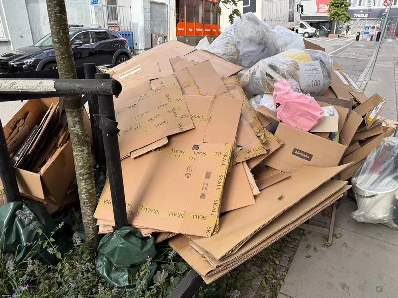 Affald efter udsalg i Aarhus rejser kritik